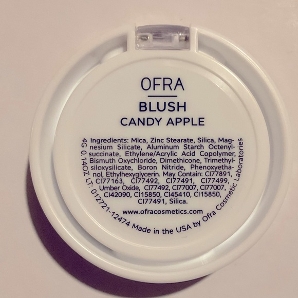 🍎 OFRA COSMETICS - Pressed Blush in Candy Apple - Picture 3 of 3